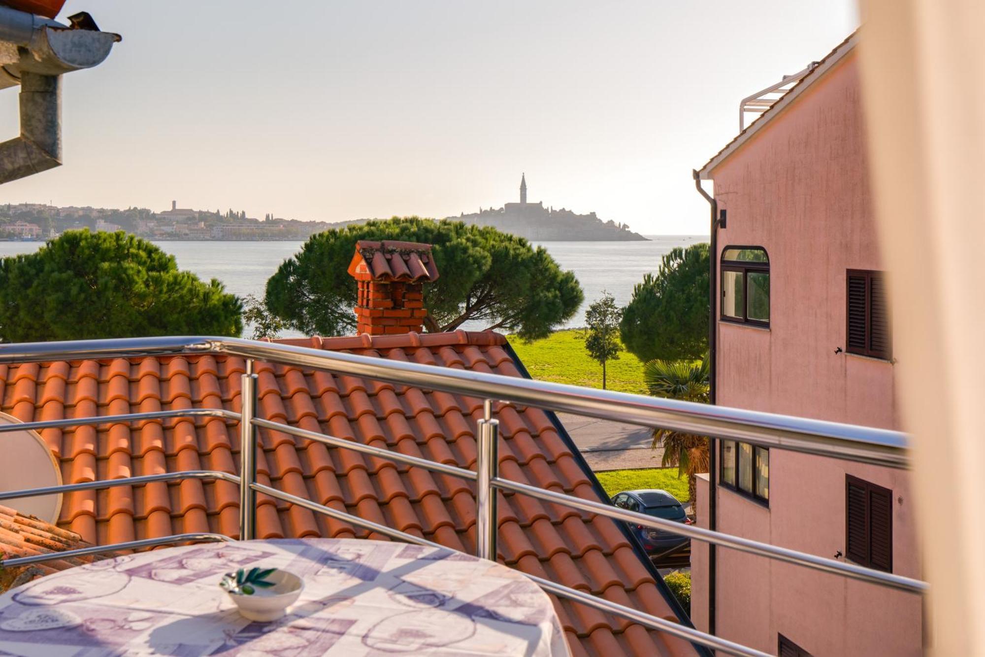 Rivamare - Rovinj Hotel Buitenkant foto
